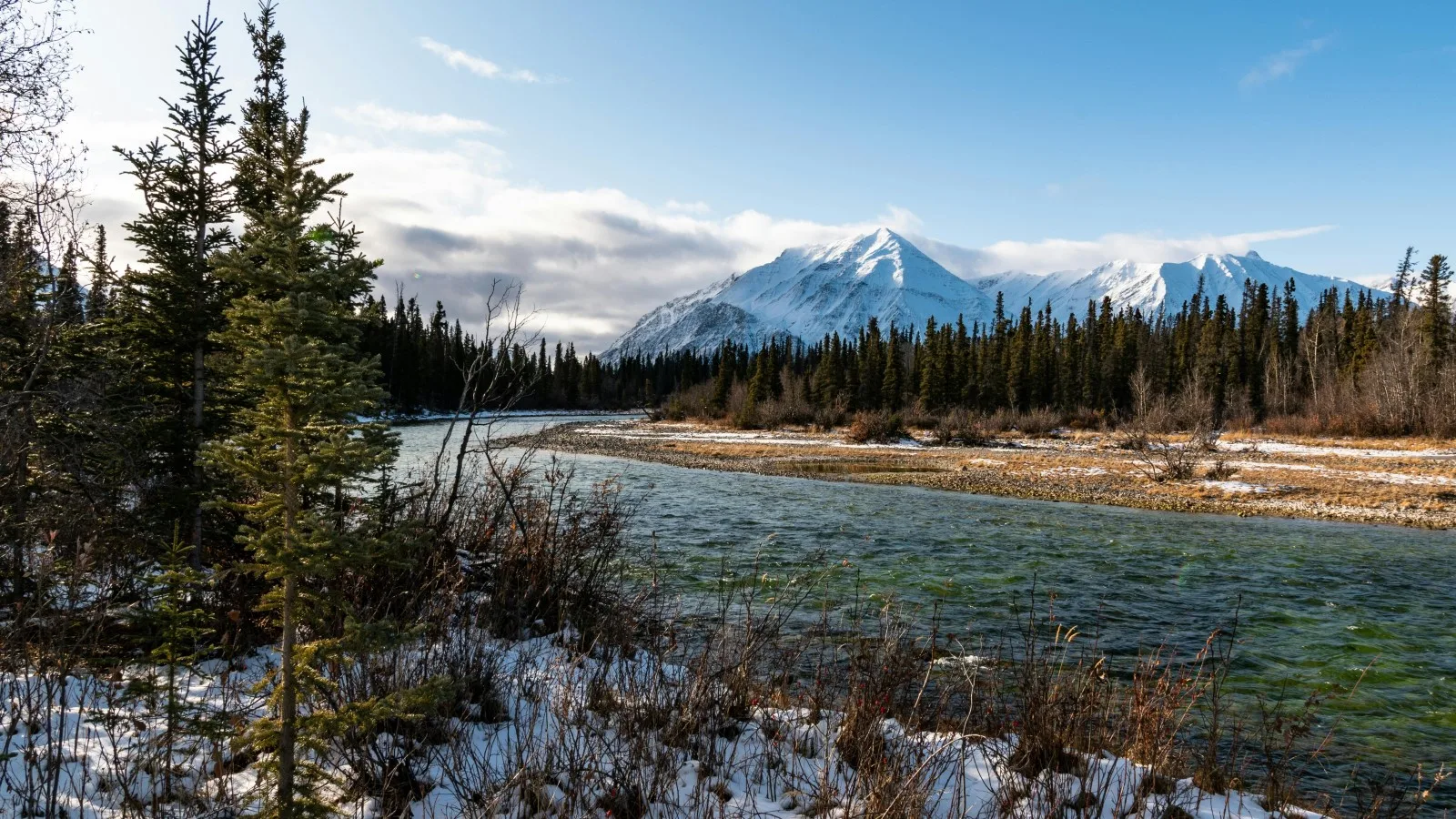 Feds put up $40M for study on Yukon connection to wider electrical grid